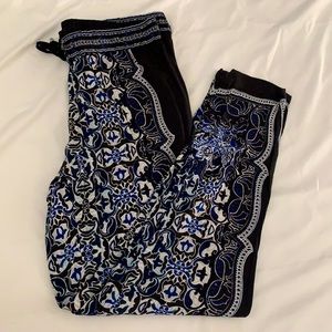 White House Black Market size 4 printed pants